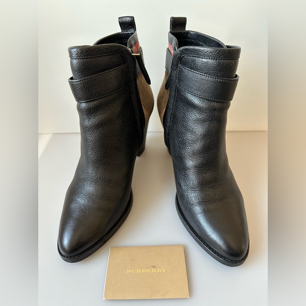 Burberry Black and Beige Ankle Booties They Are Beautiful But A Tad Small For Me - Picture 3 of 16